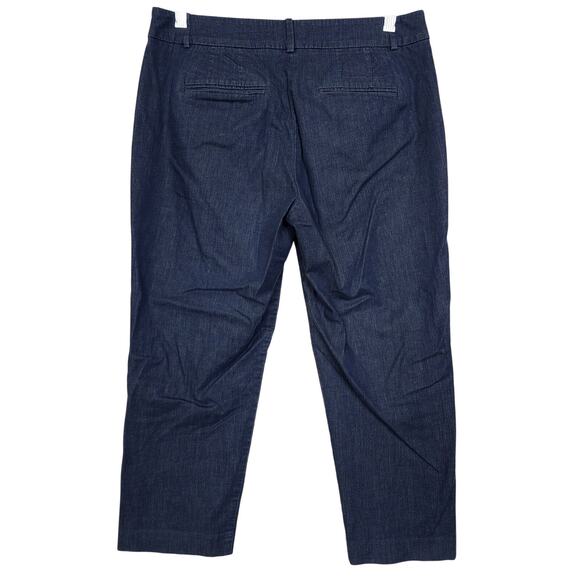 Ann Taylor LOFT Size 4 Capri Pants - Picture 2 of 3
